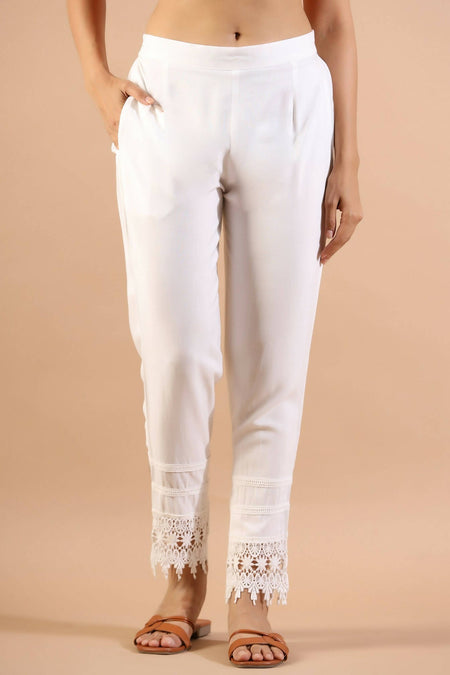 Juniper Women's White Rayon Solid Straight Pant