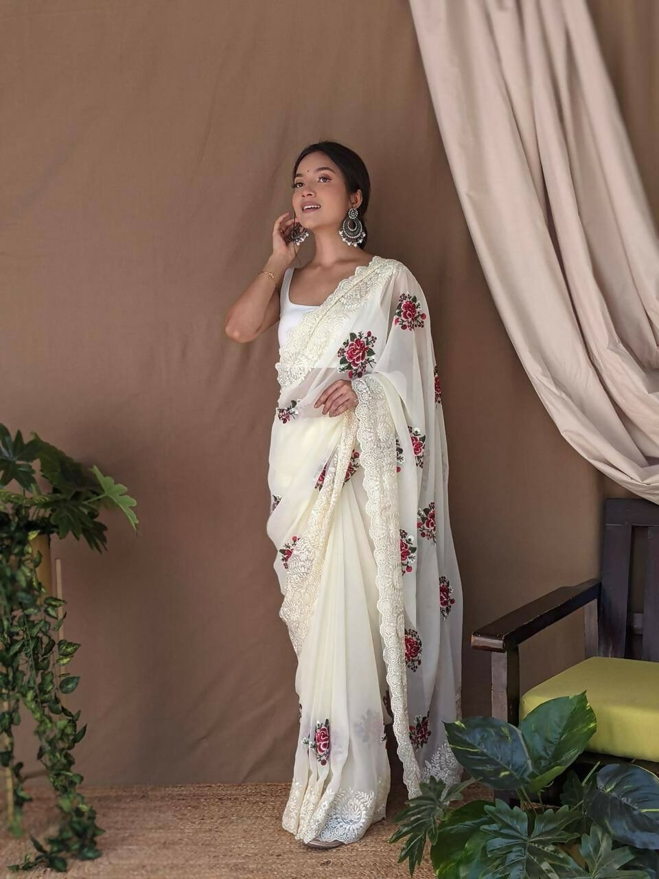 Vamsee Fana Off White Georgette Silk Saree