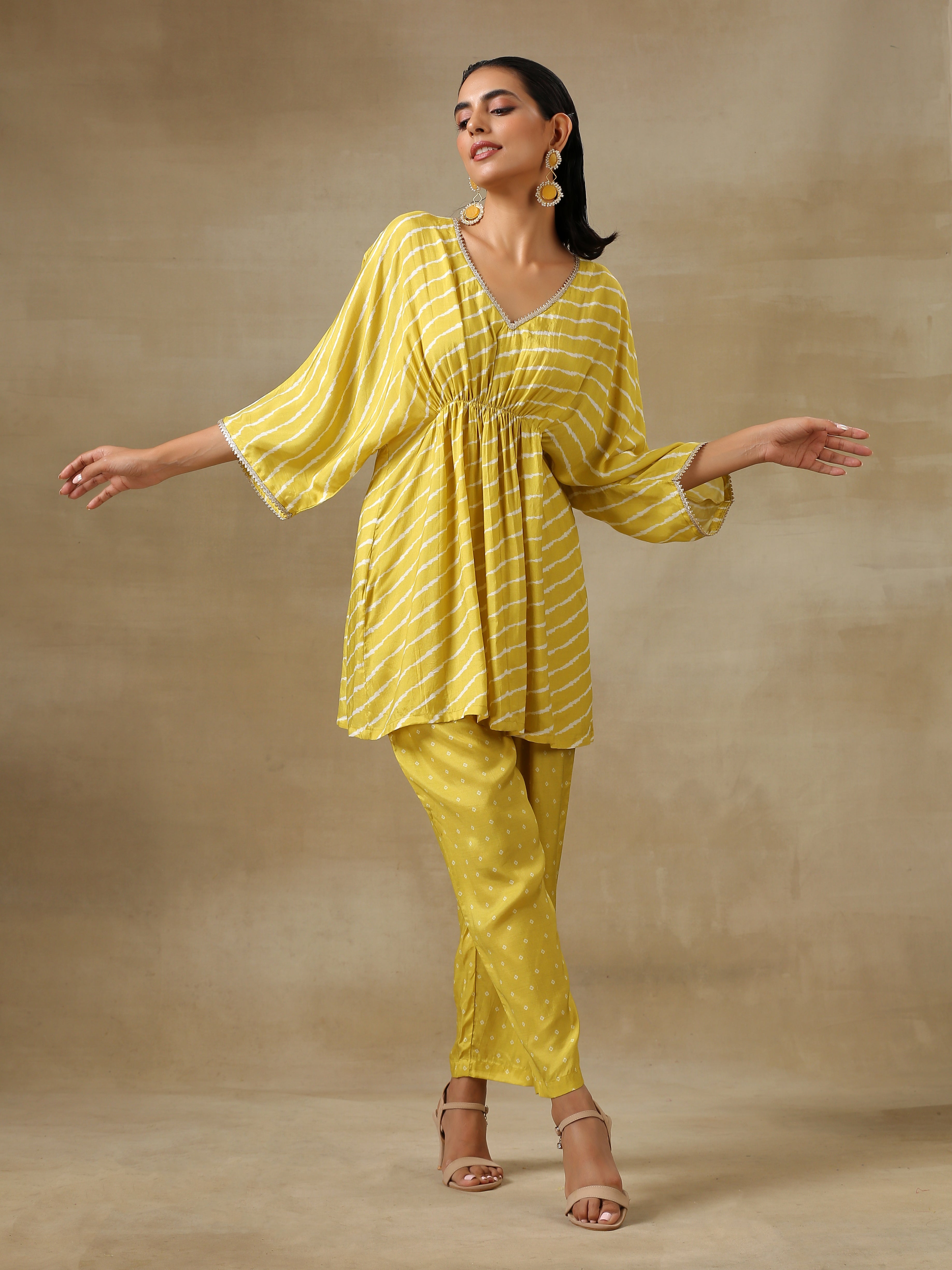 trueBrowns Lime Green Bandhani Printed Silk Drop Shoulder Co-Ord Set | Relove - Distacart