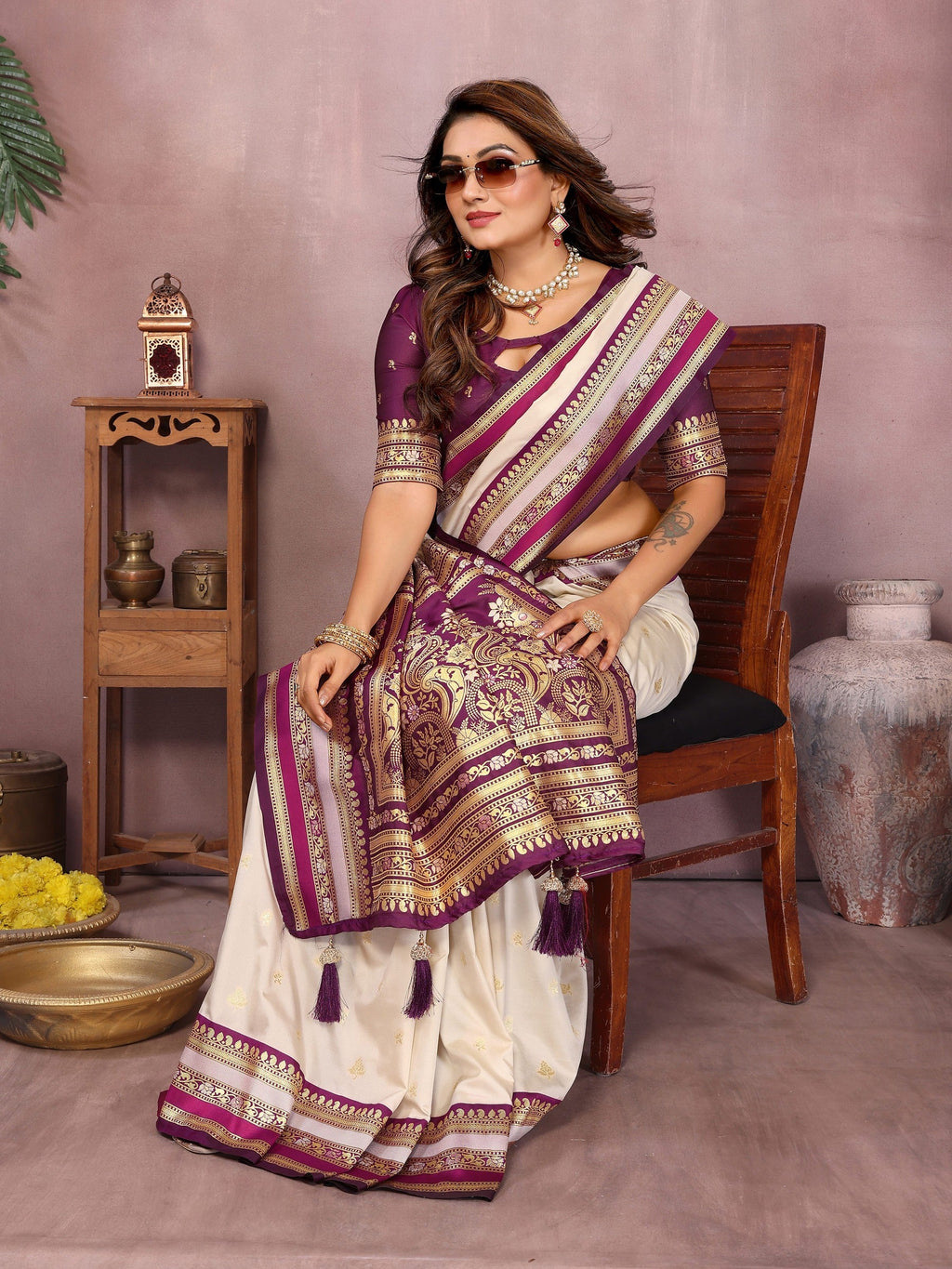 Anaita Beige Handloom Kalamkari Silk Saree With Zari Woven Work - Distacart