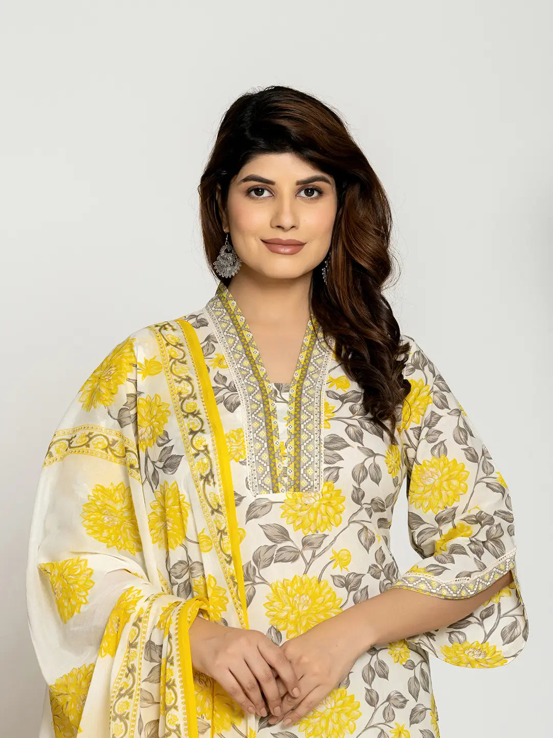 Yufta Yellow And Off White Cotton Pakistani Style Kurta Dupatta Set