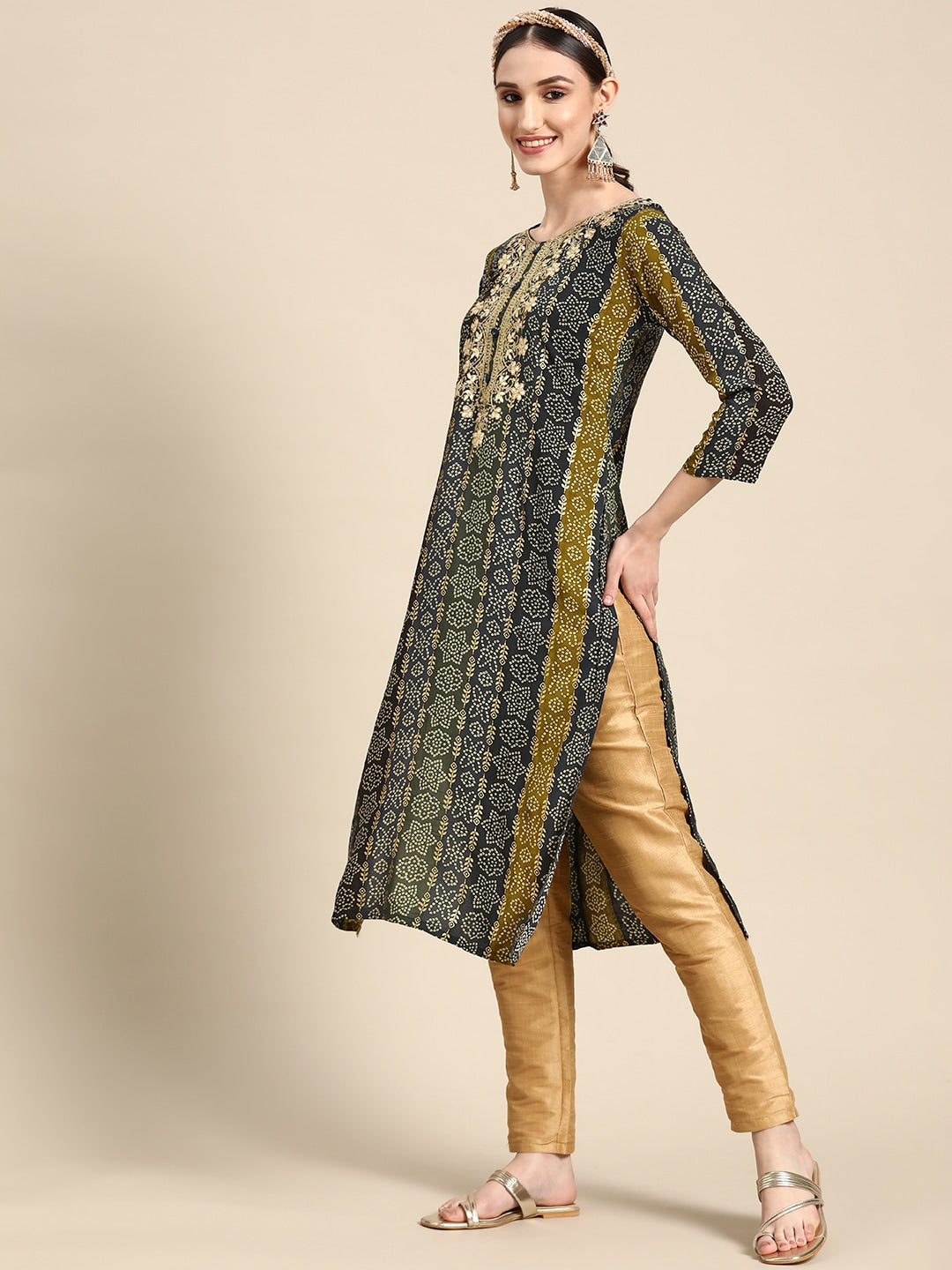 Sangria Women Blue Bandhani Embroidered Thread Work Kurta