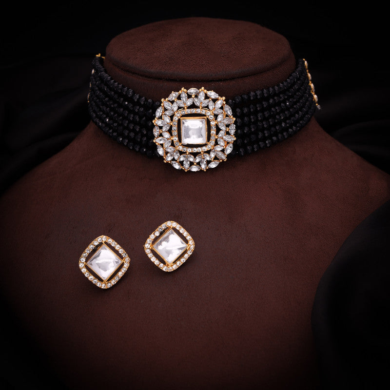 Tehzeeb Creations Brass Gold-Polished Gold, Black, White Jewel Set  
