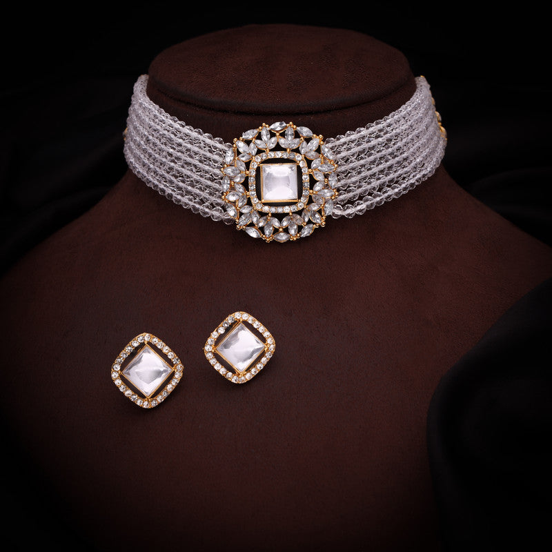 Tehzeeb Creations Brass Gold-Polished Gold, White, White Jewel Set  