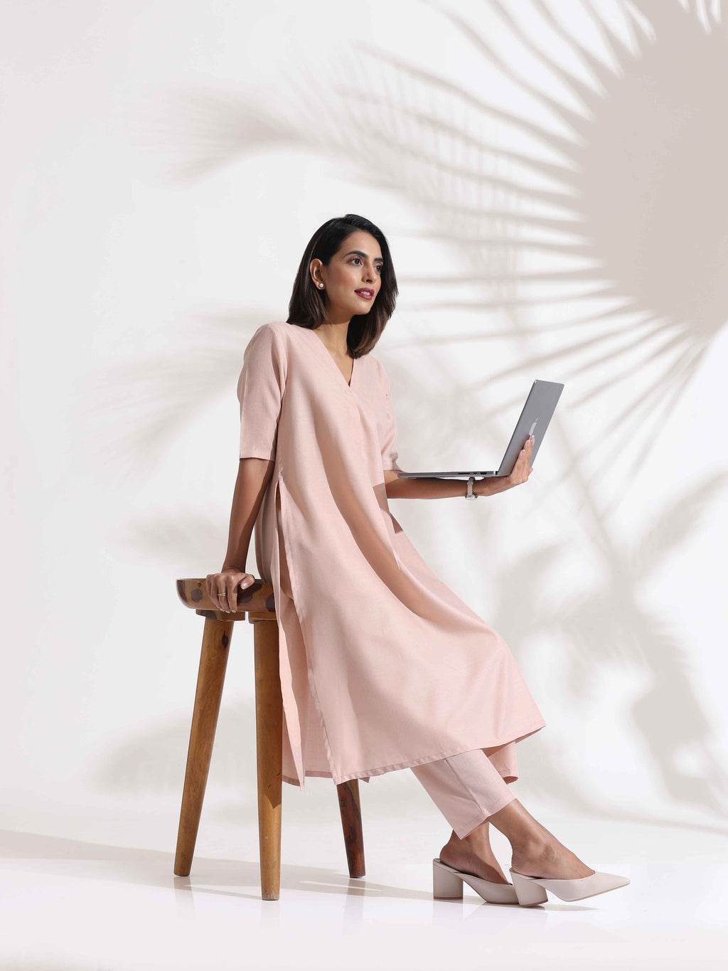 trueBrowns Light Pink Slub Kurta Set - Distacart