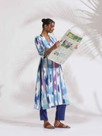 trueBrowns Blue Ikat Print Muslin Kurta Set - Distacart