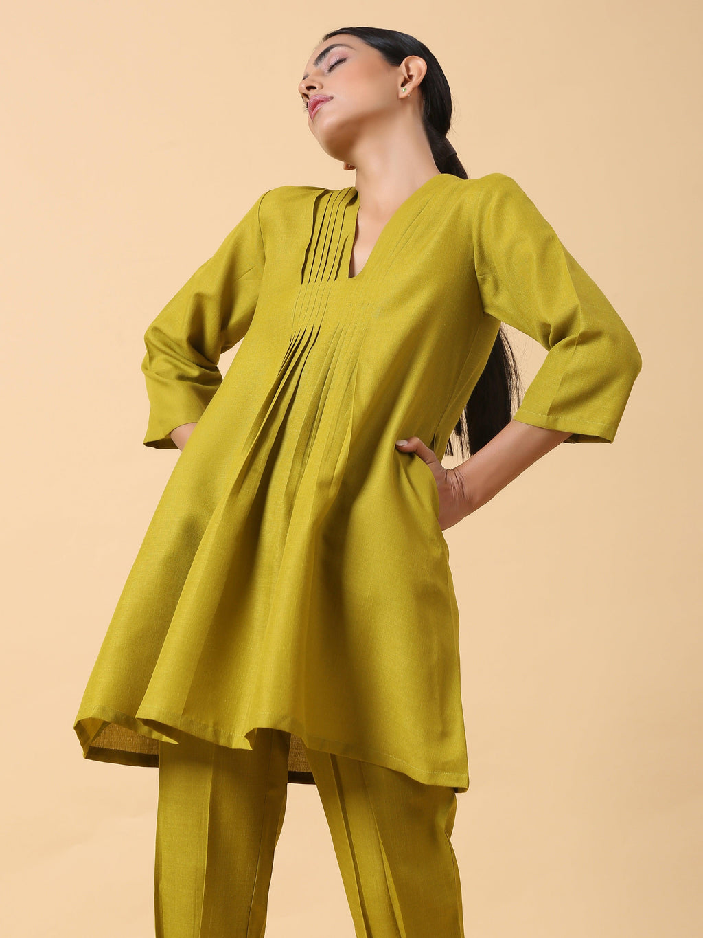 trueBrowns Cotton Linen Lime Green Pleated Co-Ord Set | Relove - Distacart