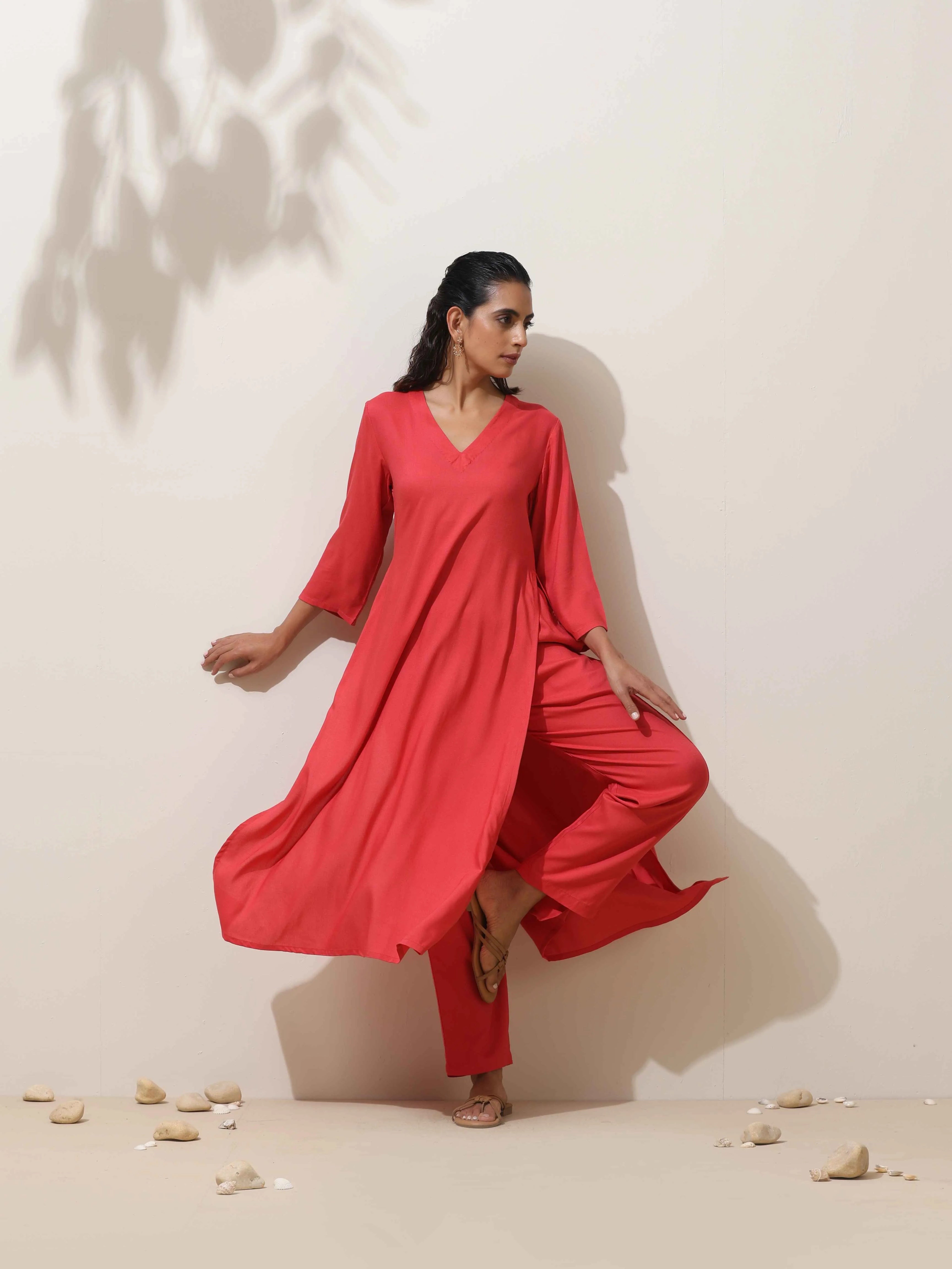 trueBrowns Coral Viscose Solid Kurta Pant Set - Distacart