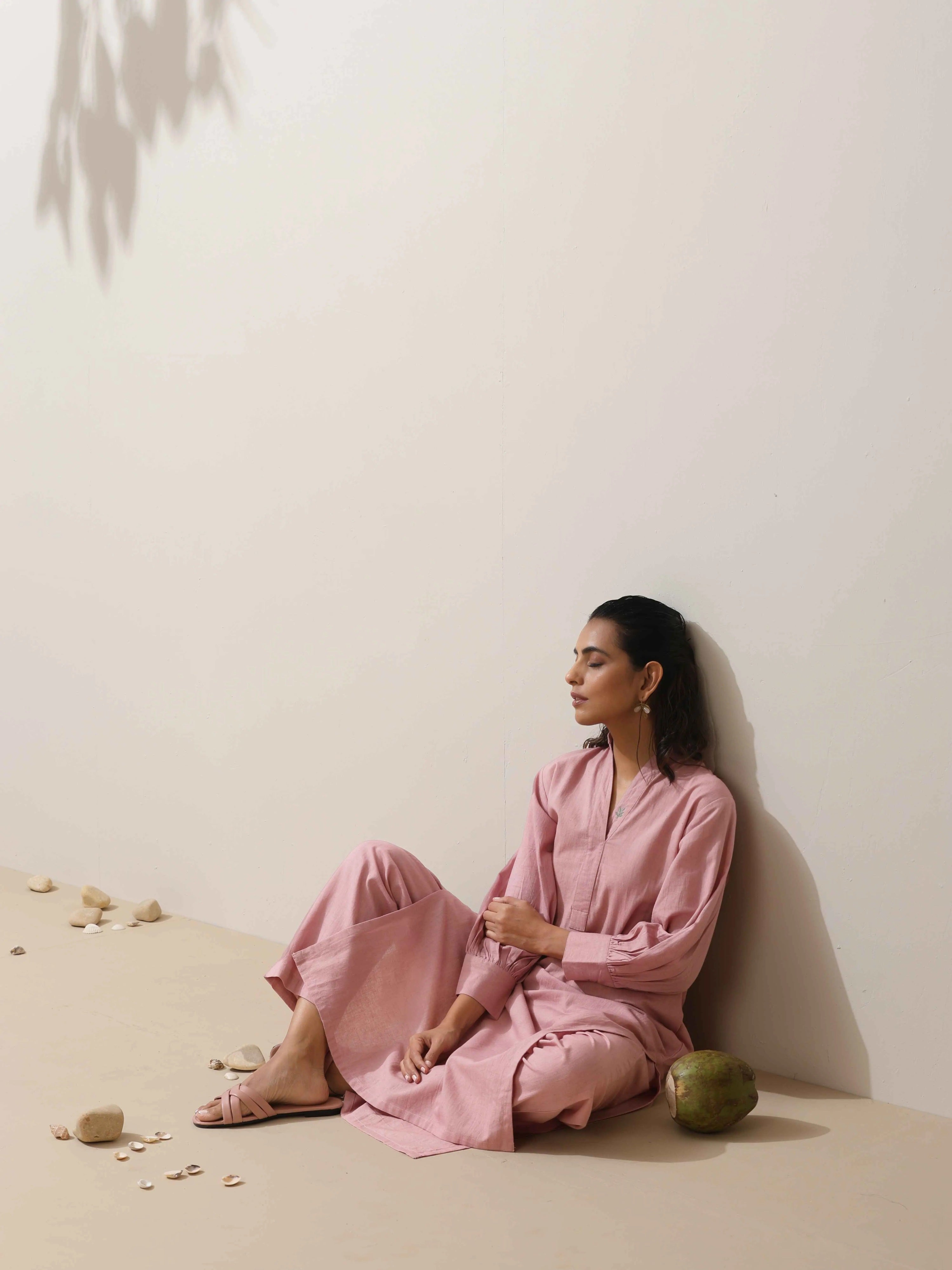 trueBrowns Pink Cotton Linen Kurta Pant Set - Distacart