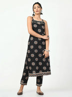 Myshka Women's Black Printed Kurta With Trouser