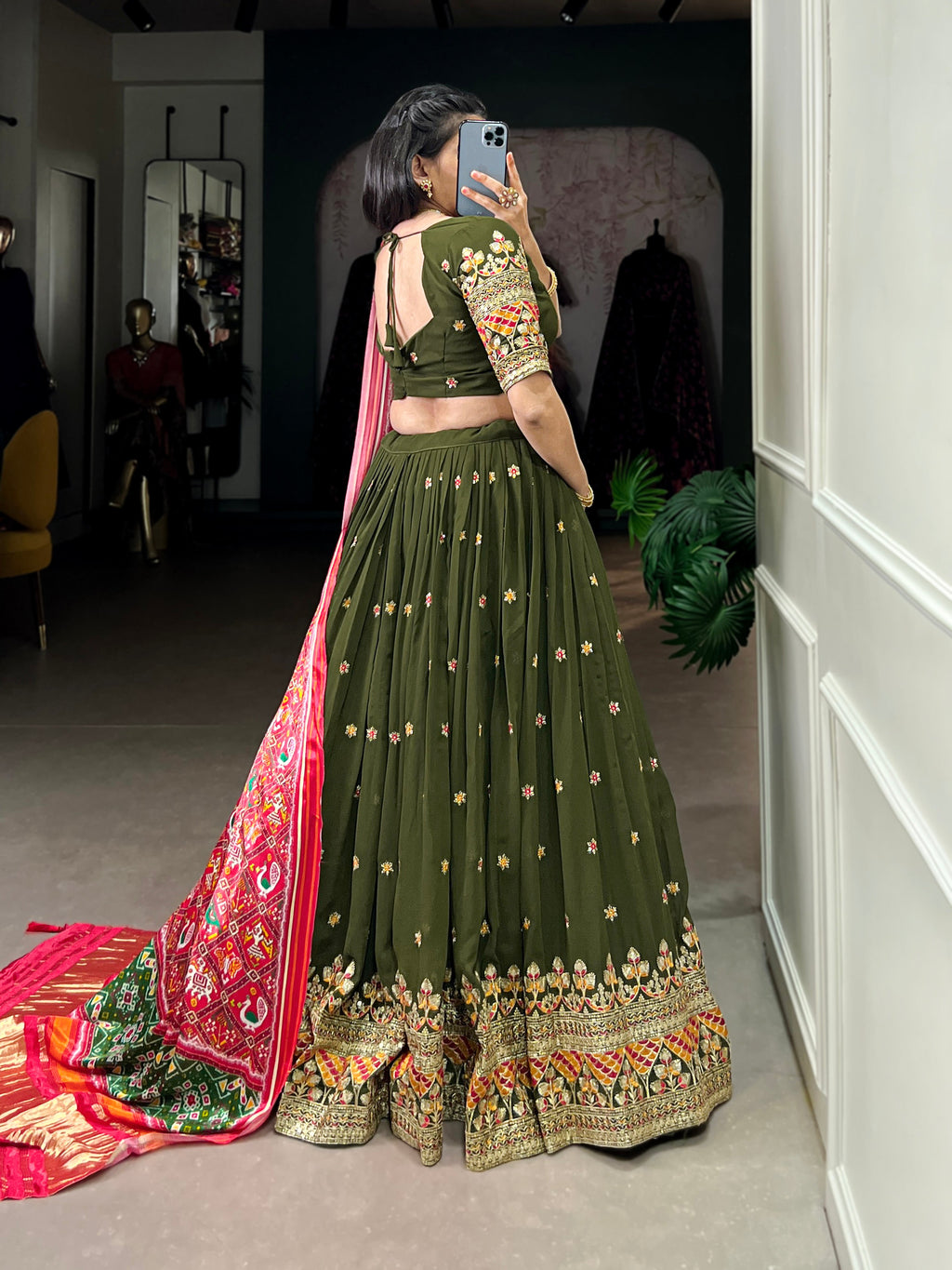 Lorenvalley Green Georgette Sequins and Thread Embroidery Work Lehenga Choli