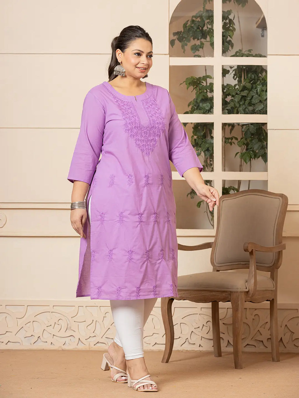 Yufta Women Lavender Floral Straight Plus Size Kurta