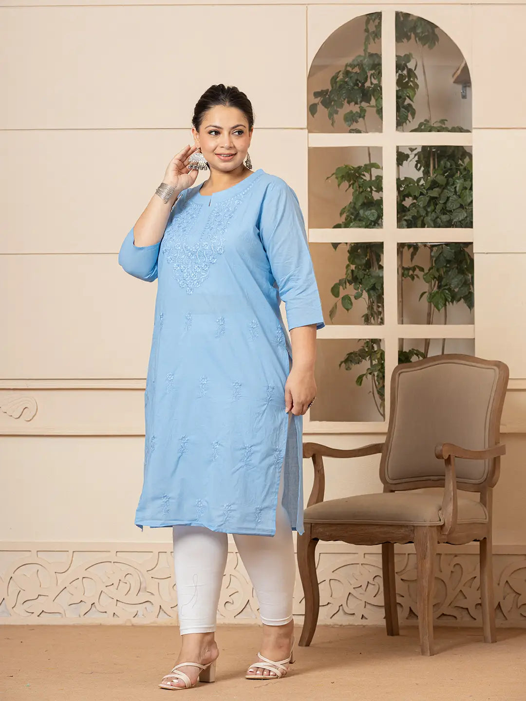 Yufta Women Sky Blue Floral Straight Plus Size Kurta
