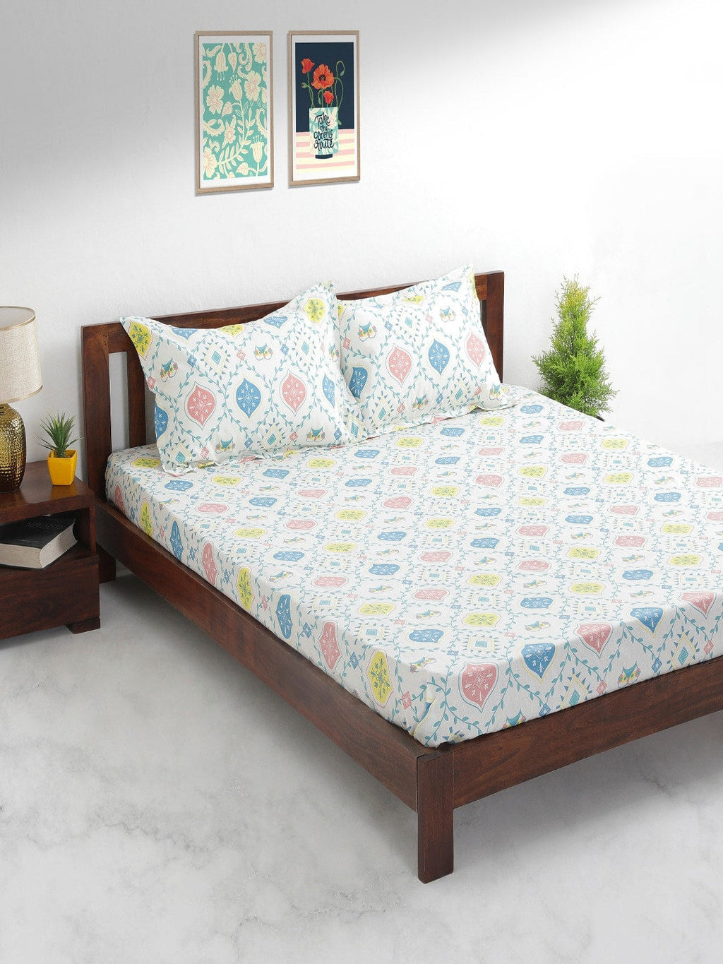 Chumbak White & Blue Ethnic Motifs 136 TC Cotton 1 Queen Bedsheet with 2 Pillow Covers