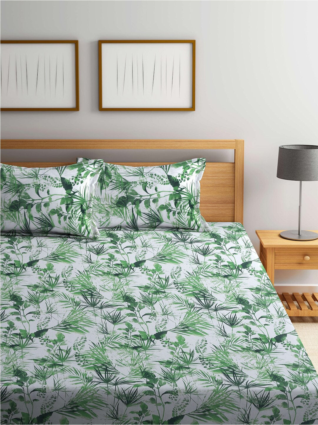 BOMBAY DYEING Serenita Green & White Floral Cotton 144TC Queen Bedsheet & 2 Pillow Covers