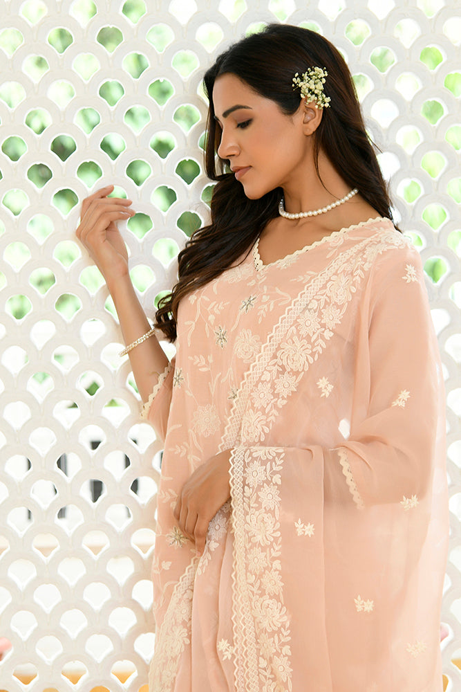 Vaasva Women Peach Linen Embroidered Solid Kurta Set With Solid Pants & Chiffon Embroidered Dupatta