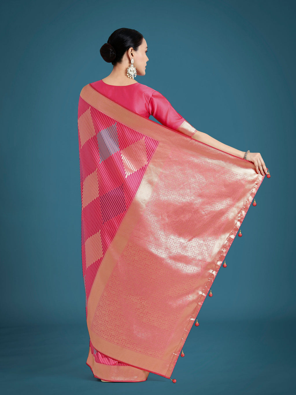 Monjolika Fashion Light Pink Colour Banarasi Silk Zari Weaving Classic Saree - Distacart