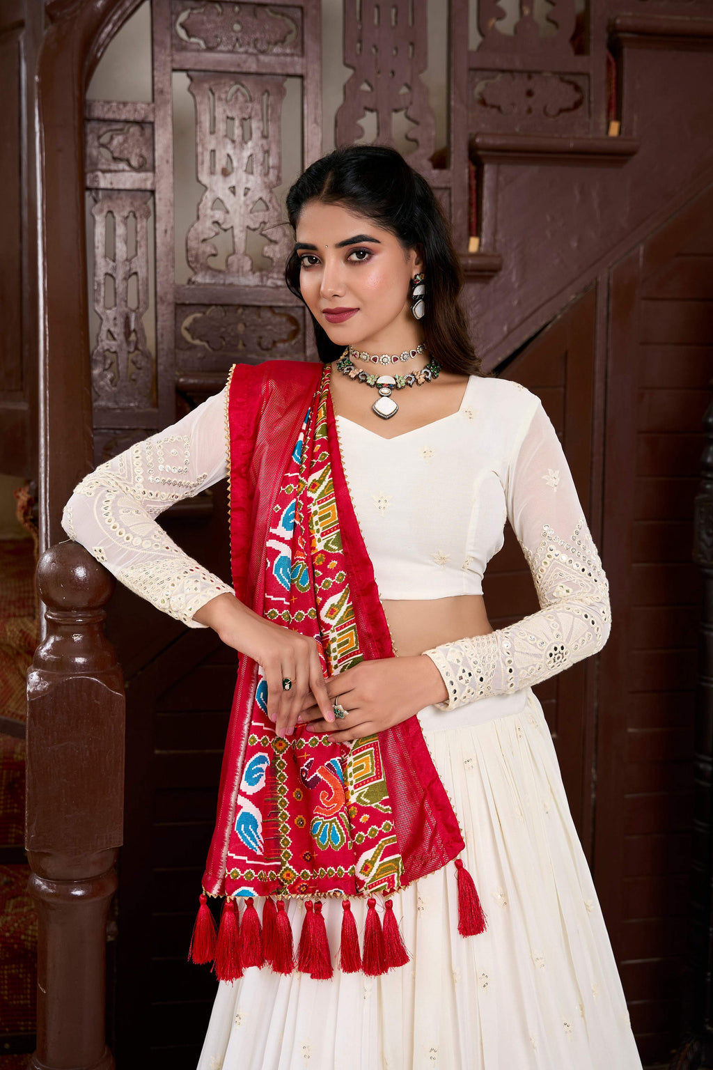 Lorenvalley Fashion White Georgette Lucknowi Paper Mirror Work Lehenga Choli with Dupatta
