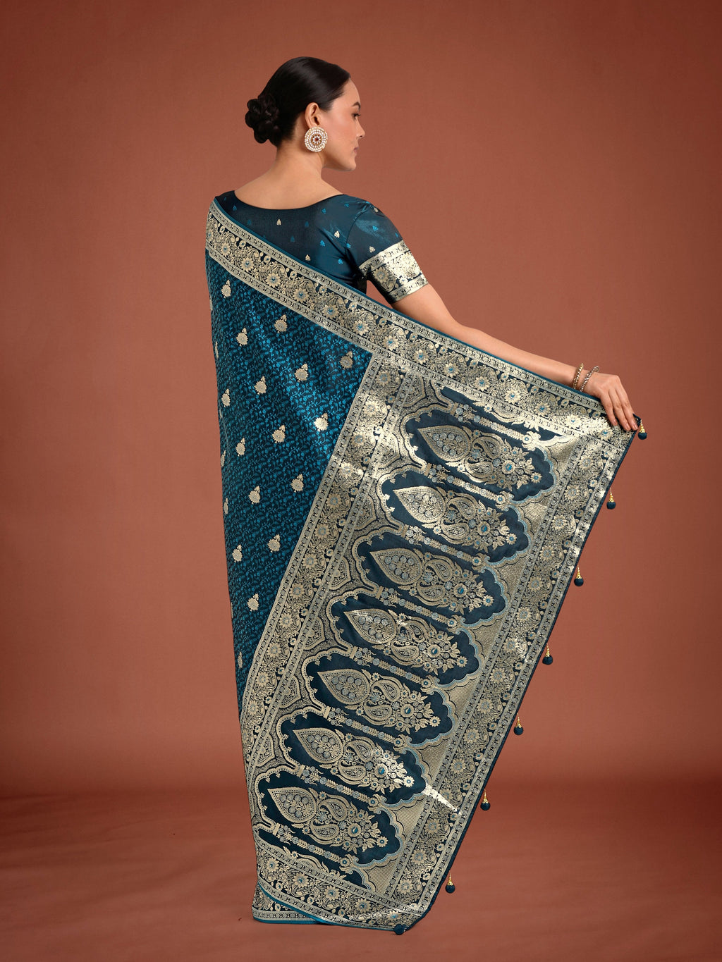 Monjolika Fashion Dark Teal Banarasi Satin Silk Saree with Intricate Zari Work with Rich Weaving Pattern - Distacart