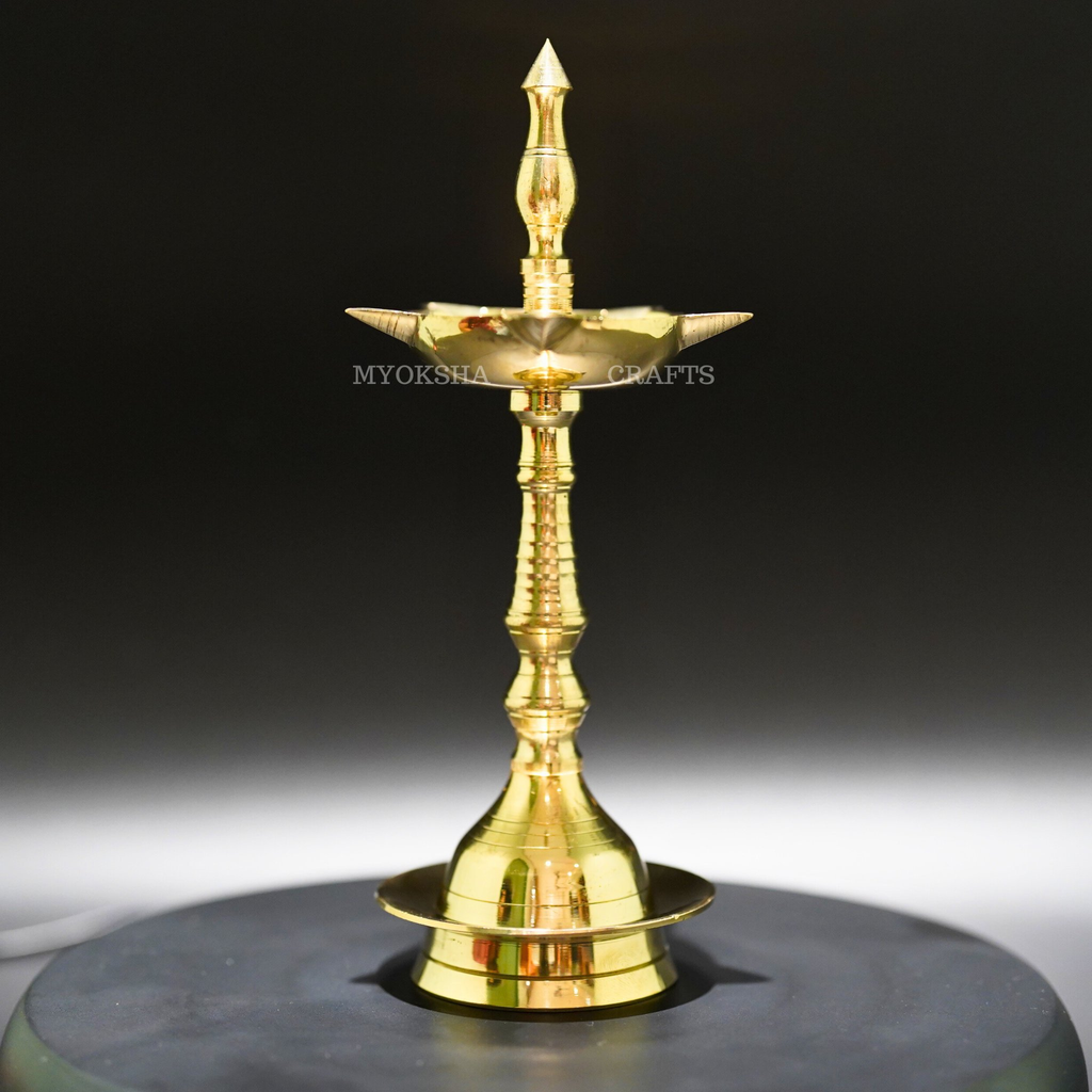 Kerala Deepa Brass 8.5": Embrace the Radiance of God's Own Country