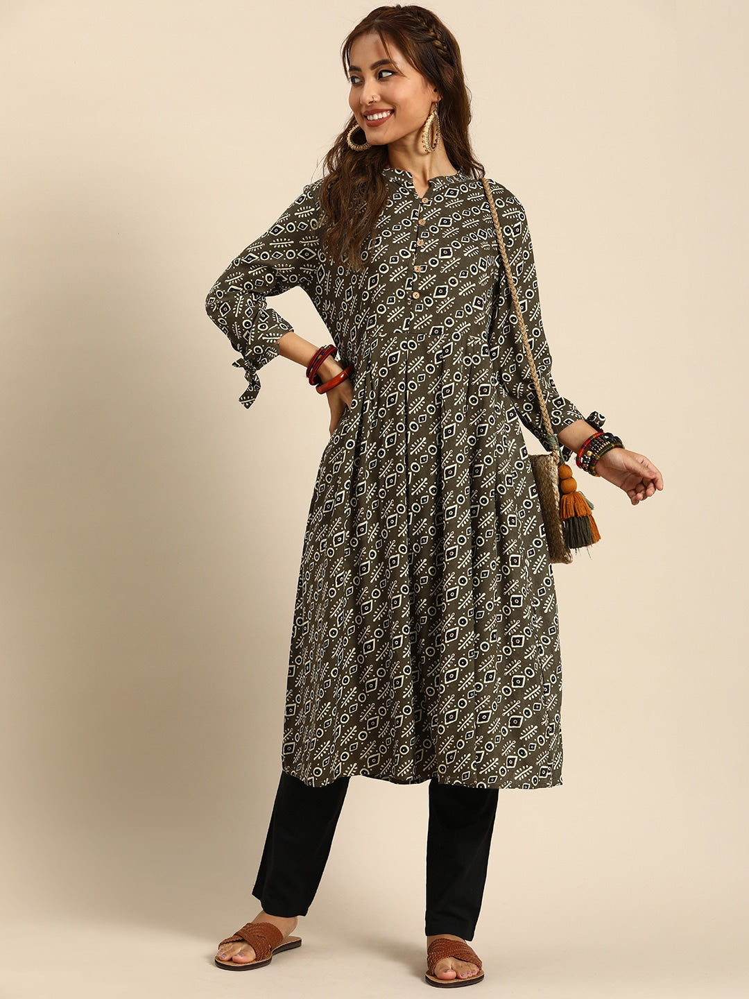 Sangria Women Ethnic Motifs Printed Mandarin Collar Anarkali Kurta