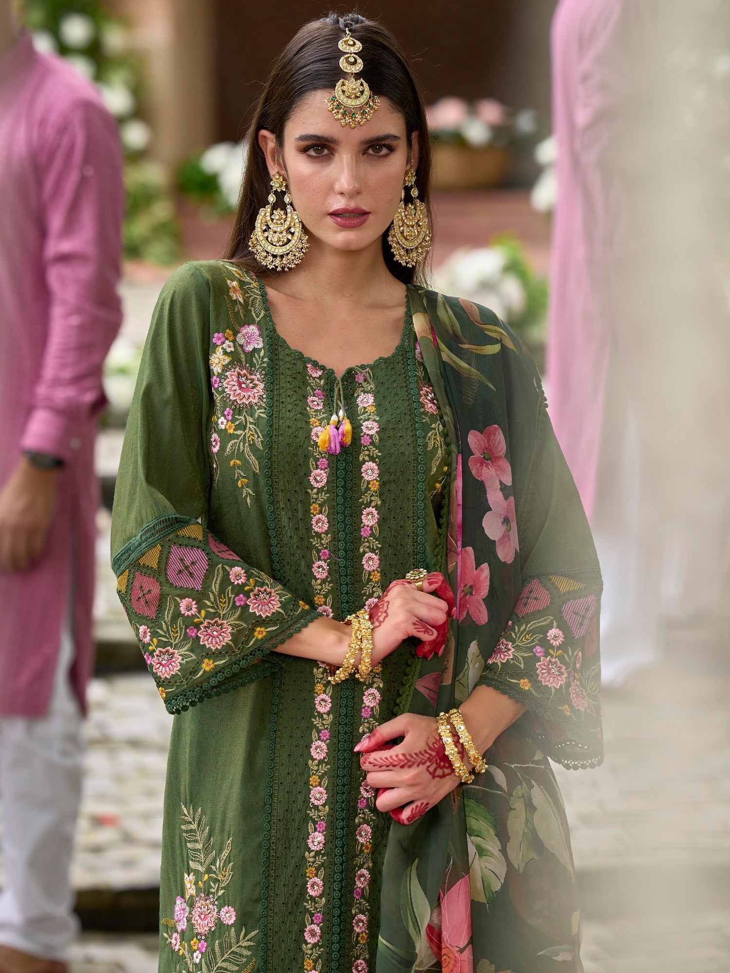 Indo Era Green Embroidered Straight Kurta Trousers With Dupatta Set - Distacart