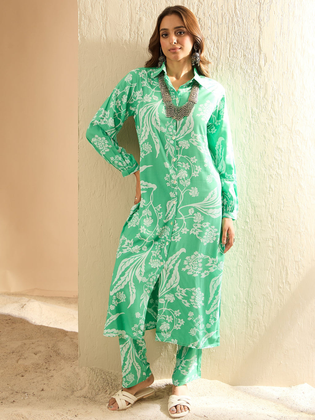 Indo Era Green Printed Straight Kurta Trousers set - Distacart