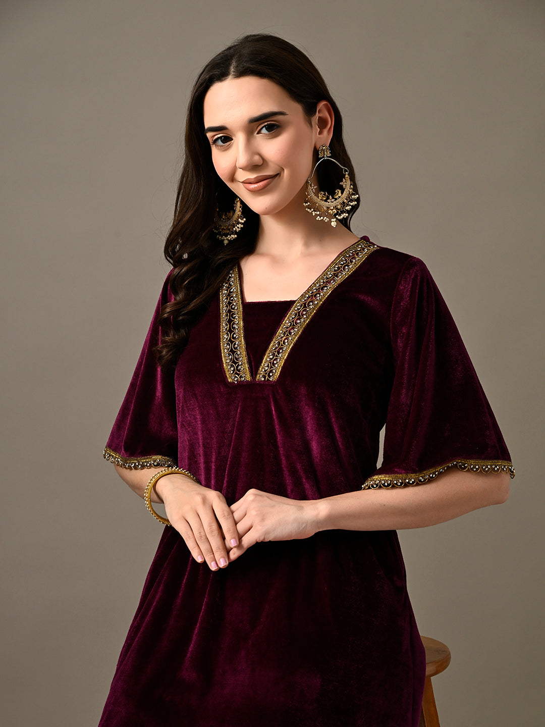 Myshka Women's Magenta Velvet Kurta Pant