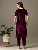 Myshka Women's Magenta Velvet Kurta Pant