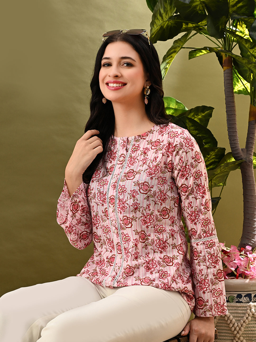Myshka Women's Multi Printed Tunic With Lace
