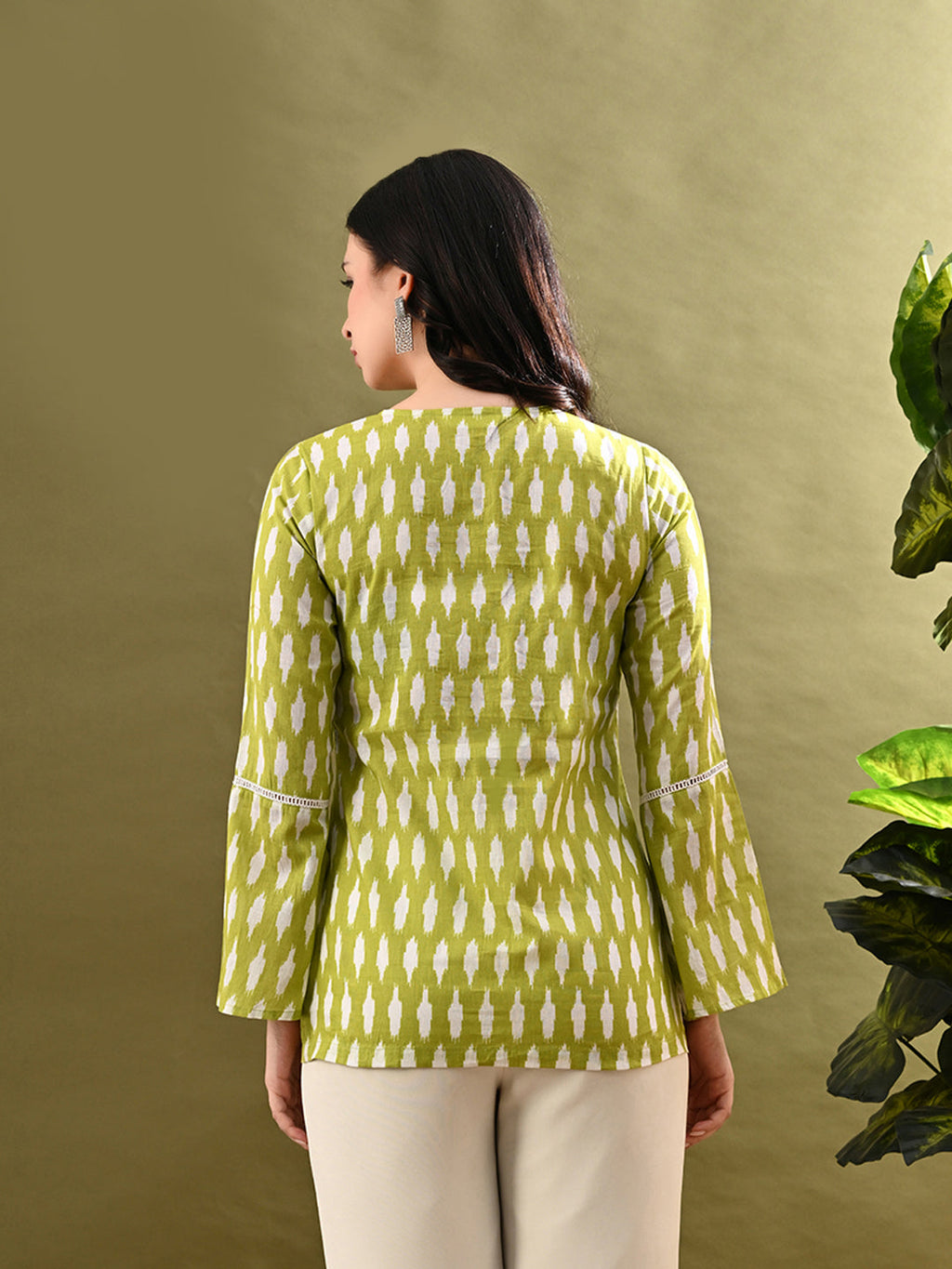 Myshka Women's Green Printed Tunic With Lace