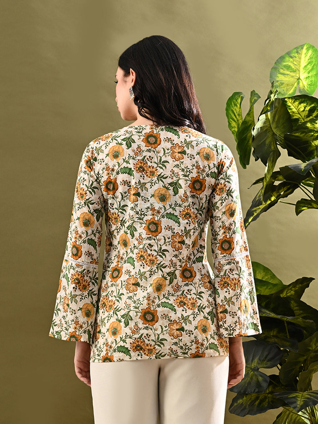 Myshka Women's Green Flower Printed Tunic With Lace