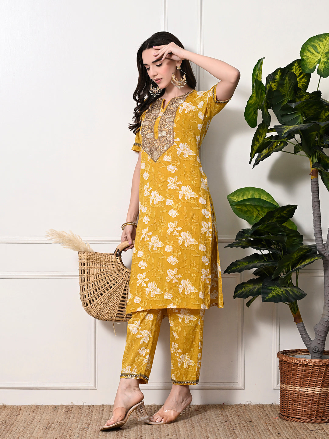 Myshka Women's Cotton Yellow Printed Kurta Set