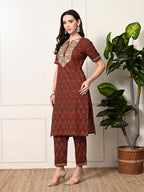 Myshka Women's Cotton Red Printed Kurta Set