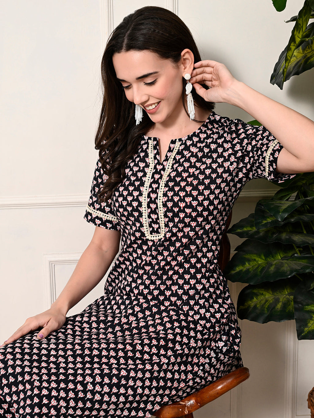 Myshka Women's Cotton Black Printed Kurta Set