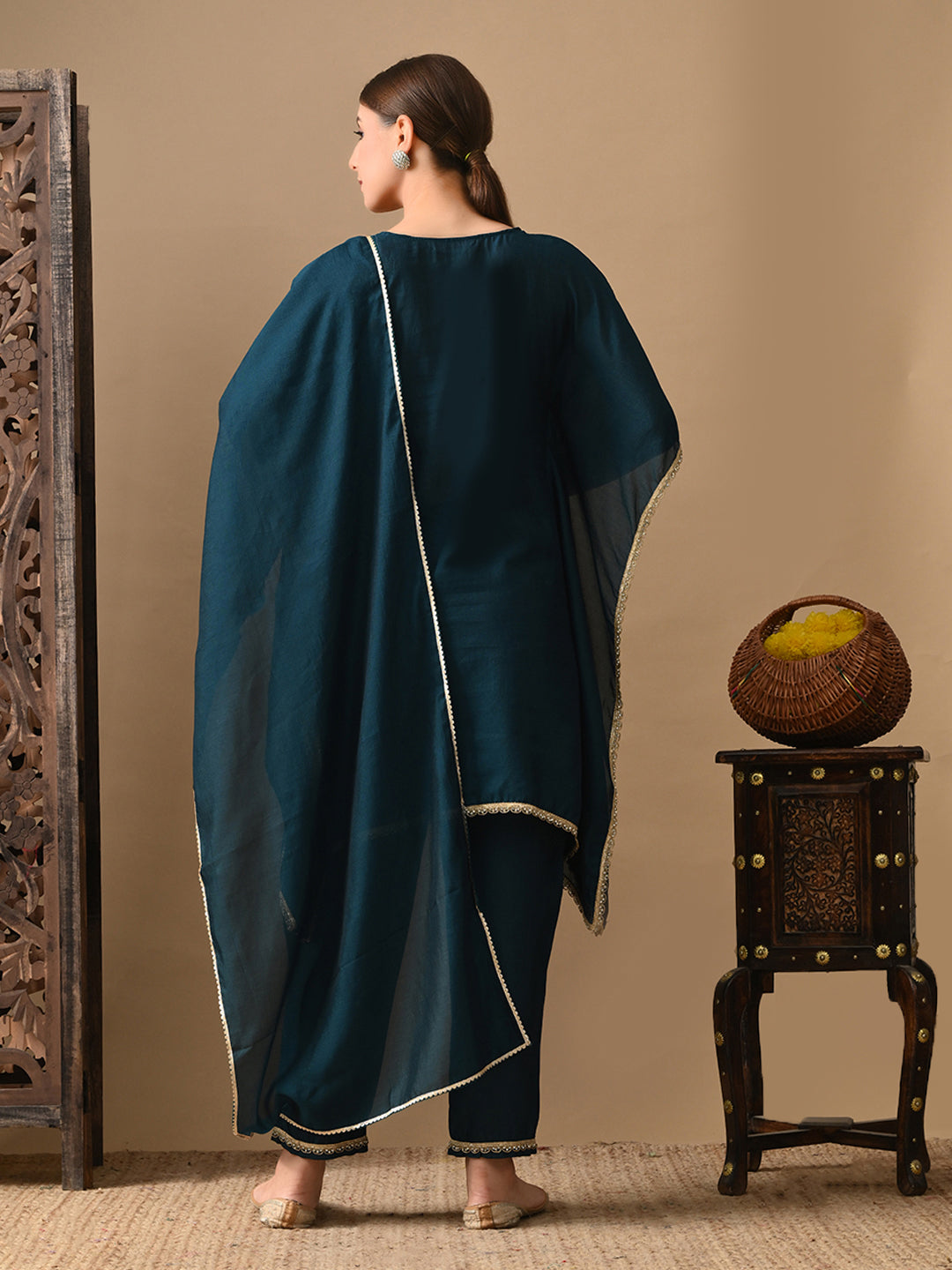 Myshka Green Silk Blend Kaftan Sweetheart Neck Short Sleeves Kurta Trousers With Dupatta