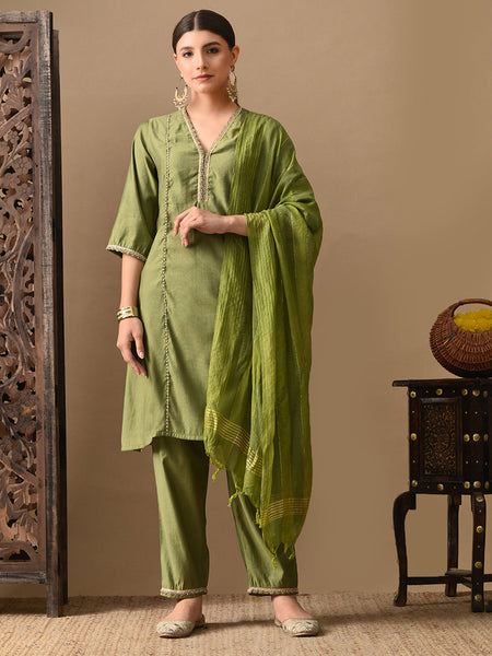 Myshka Green Silk Blend Straight V-Neck Three-Quarter Sleeves Kurta Trousers With Dupatta