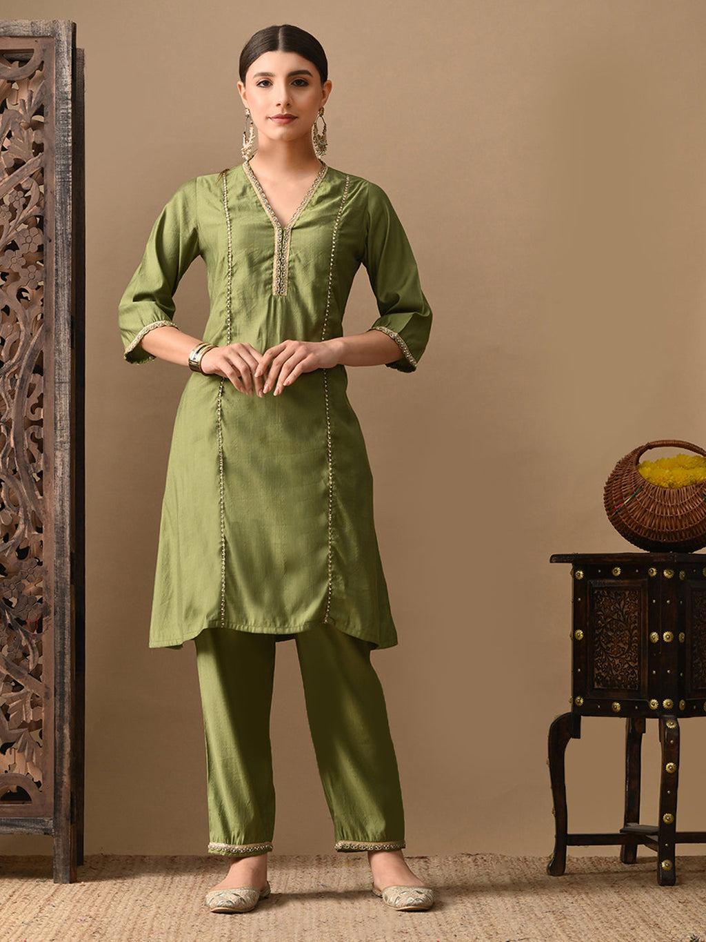 Myshka Green Silk Blend Straight V-Neck Three-Quarter Sleeves Kurta Trousers With Dupatta