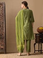 Myshka Green Silk Blend Straight V-Neck Three-Quarter Sleeves Kurta Trousers With Dupatta