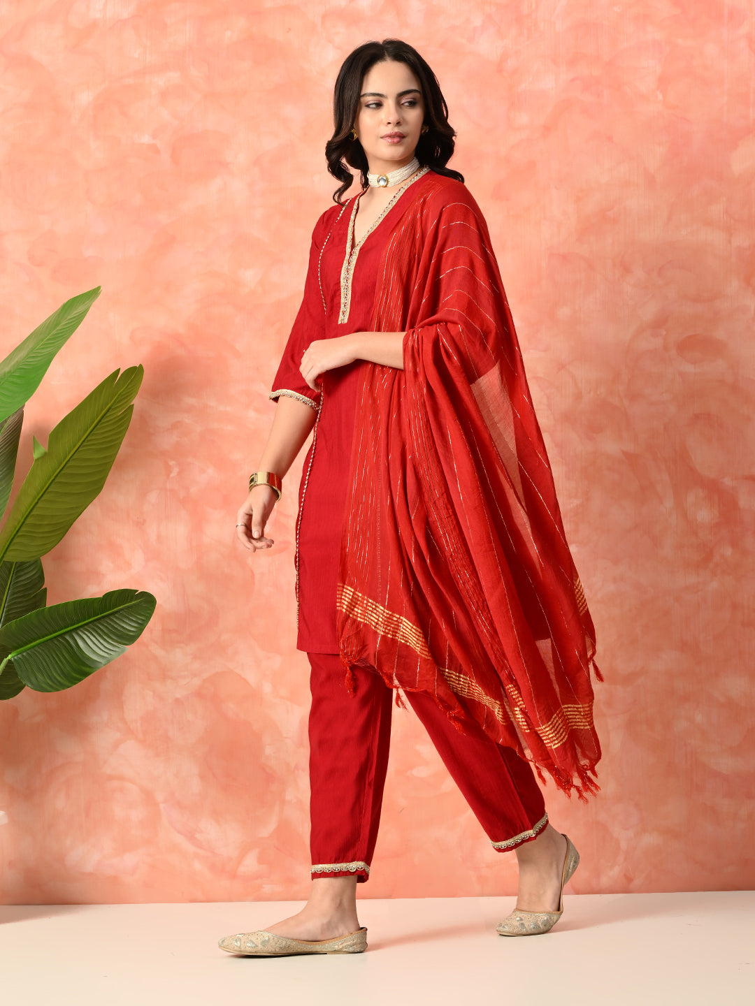 Myshka Red Silk Blend Straight V-Neck Three-Quarter Sleeves Kurta Trousers With Dupatta