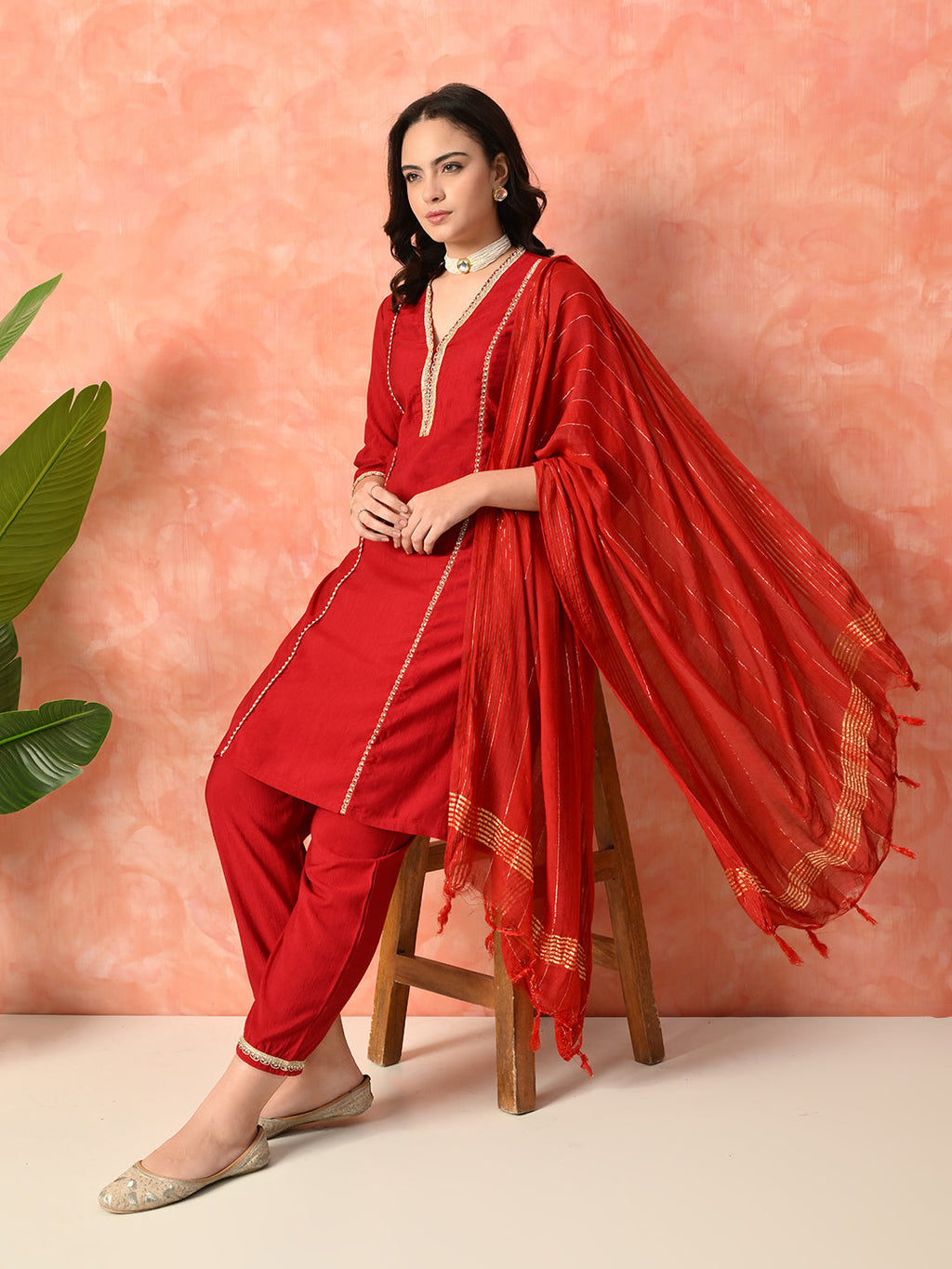 Myshka Red Silk Blend Straight V-Neck Three-Quarter Sleeves Kurta Trousers With Dupatta