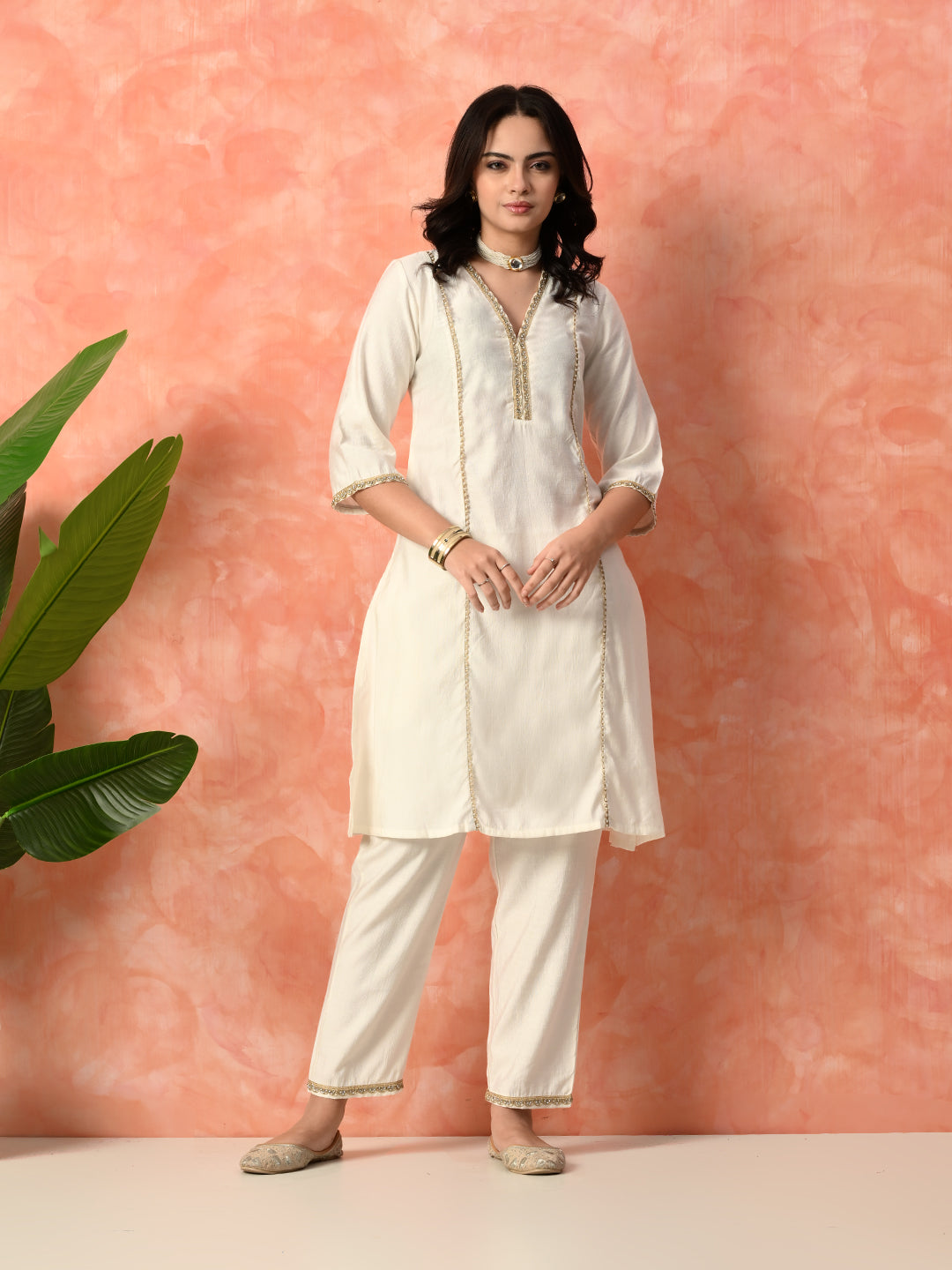 Myshka White Silk Blend Straight V-Neck Three-Quarter Sleeves Kurta Trousers With Dupatta