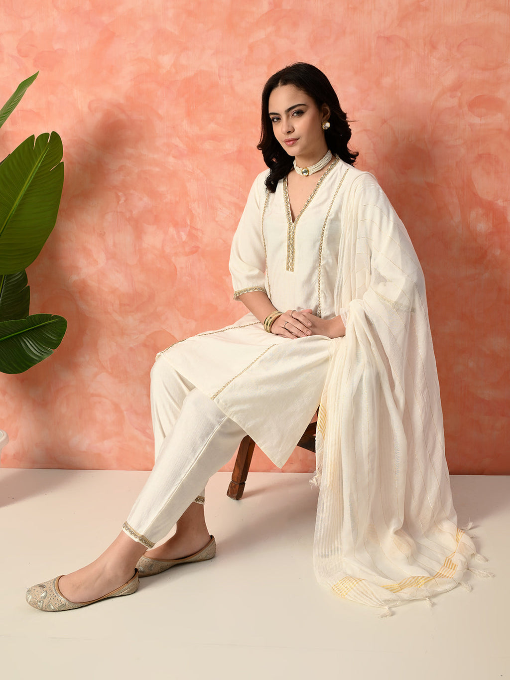 Myshka White Silk Blend Straight V-Neck Three-Quarter Sleeves Kurta Trousers With Dupatta