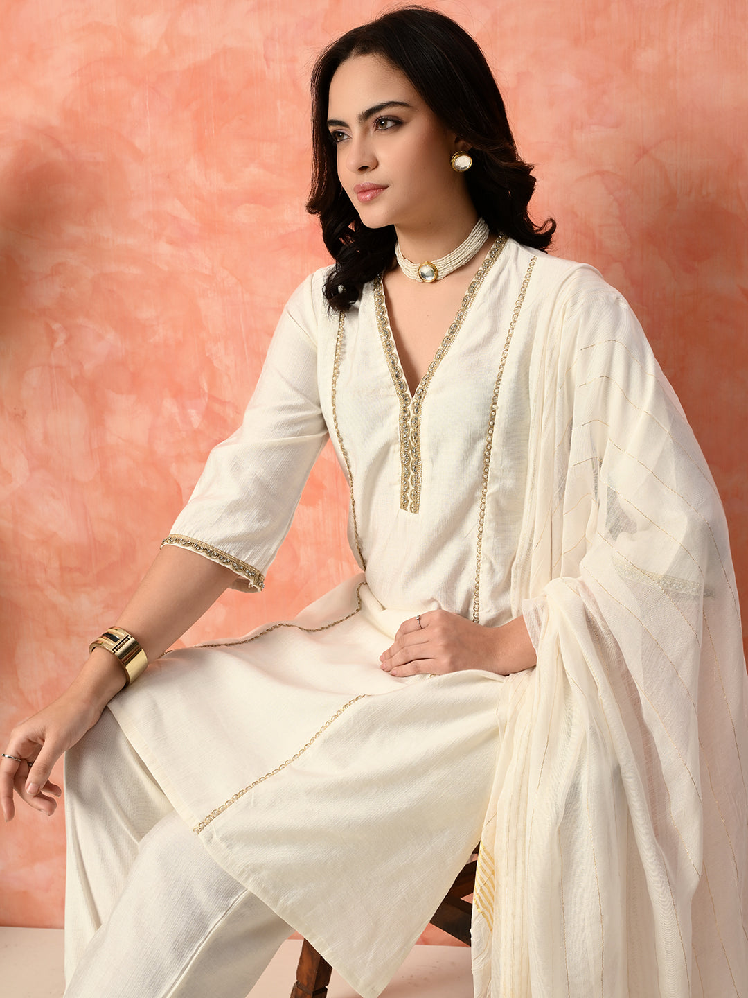 Myshka White Silk Blend Straight V-Neck Three-Quarter Sleeves Kurta Trousers With Dupatta