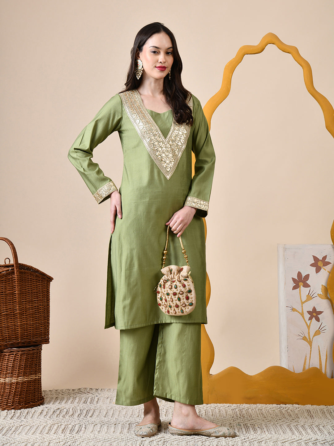 Myshka Green Silk Blend Straight Round Neck Long Sleeves Kurta Trousers Set