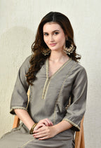 Myshka Gray Silk Blend Straight Round Neck Three-Quarter Sleeves Kurta Trousers Set
