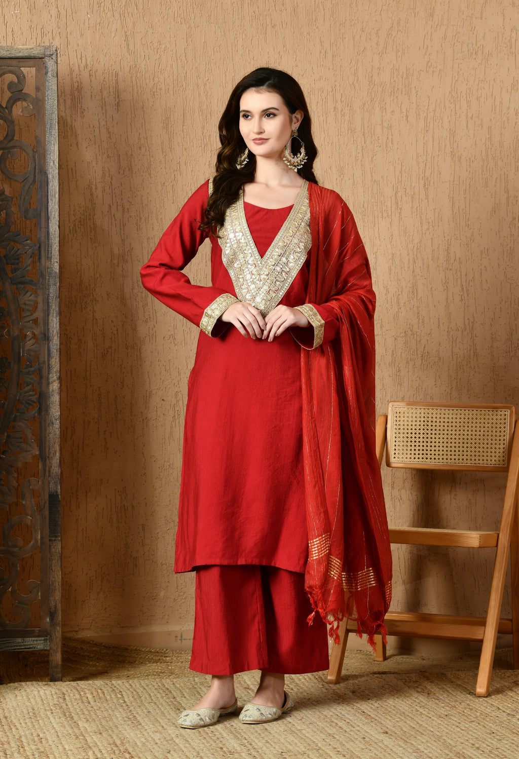 Myshka Red Silk Blend Straight Round Neck Long Sleeves Kurta Trousers With Dupatta