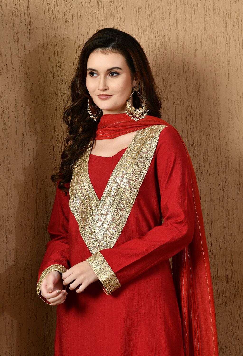 Myshka Red Silk Blend Straight Round Neck Long Sleeves Kurta Trousers With Dupatta