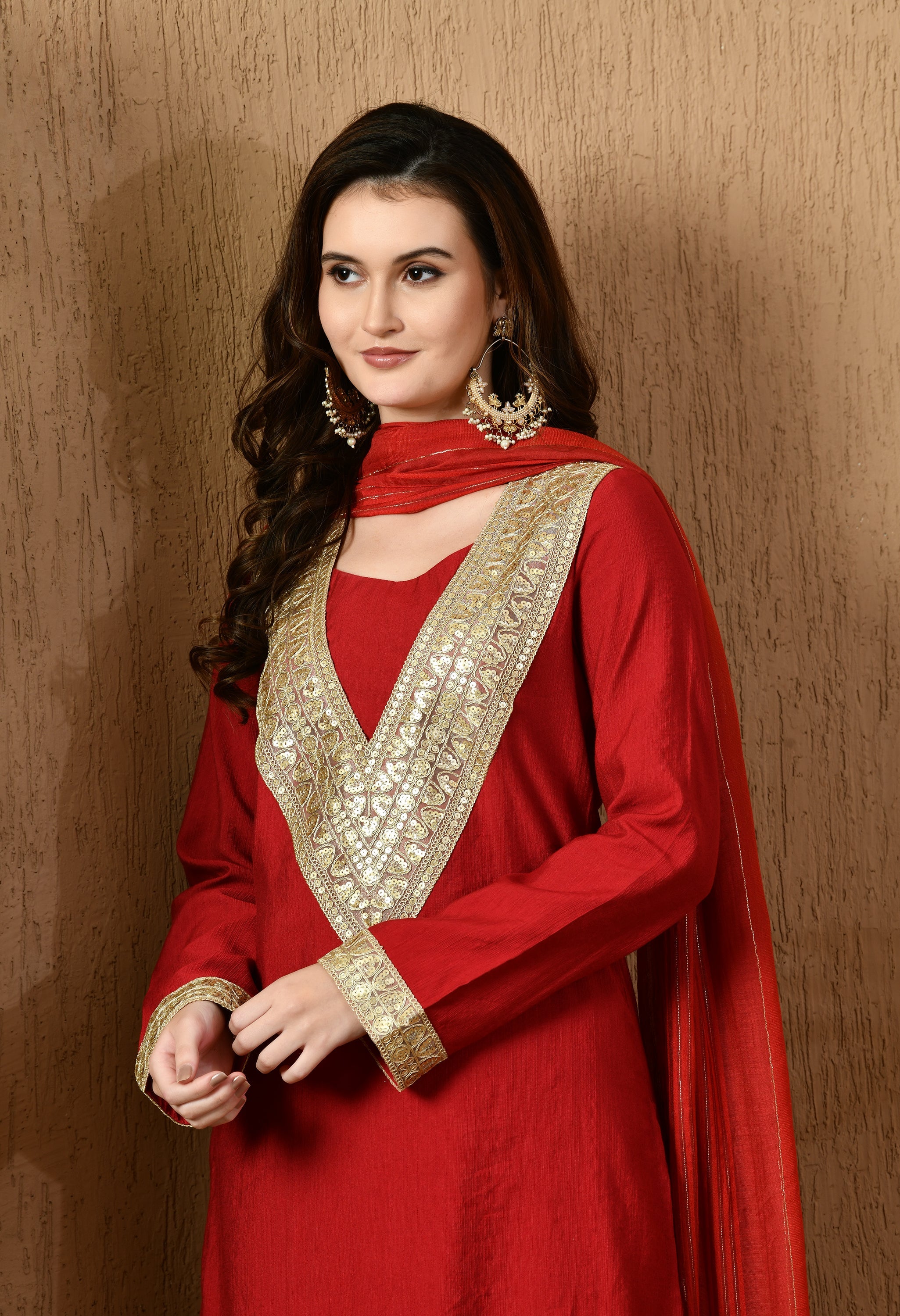 Myshka Red Silk Blend Straight Round Neck Long Sleeves Kurta Trousers With Dupatta