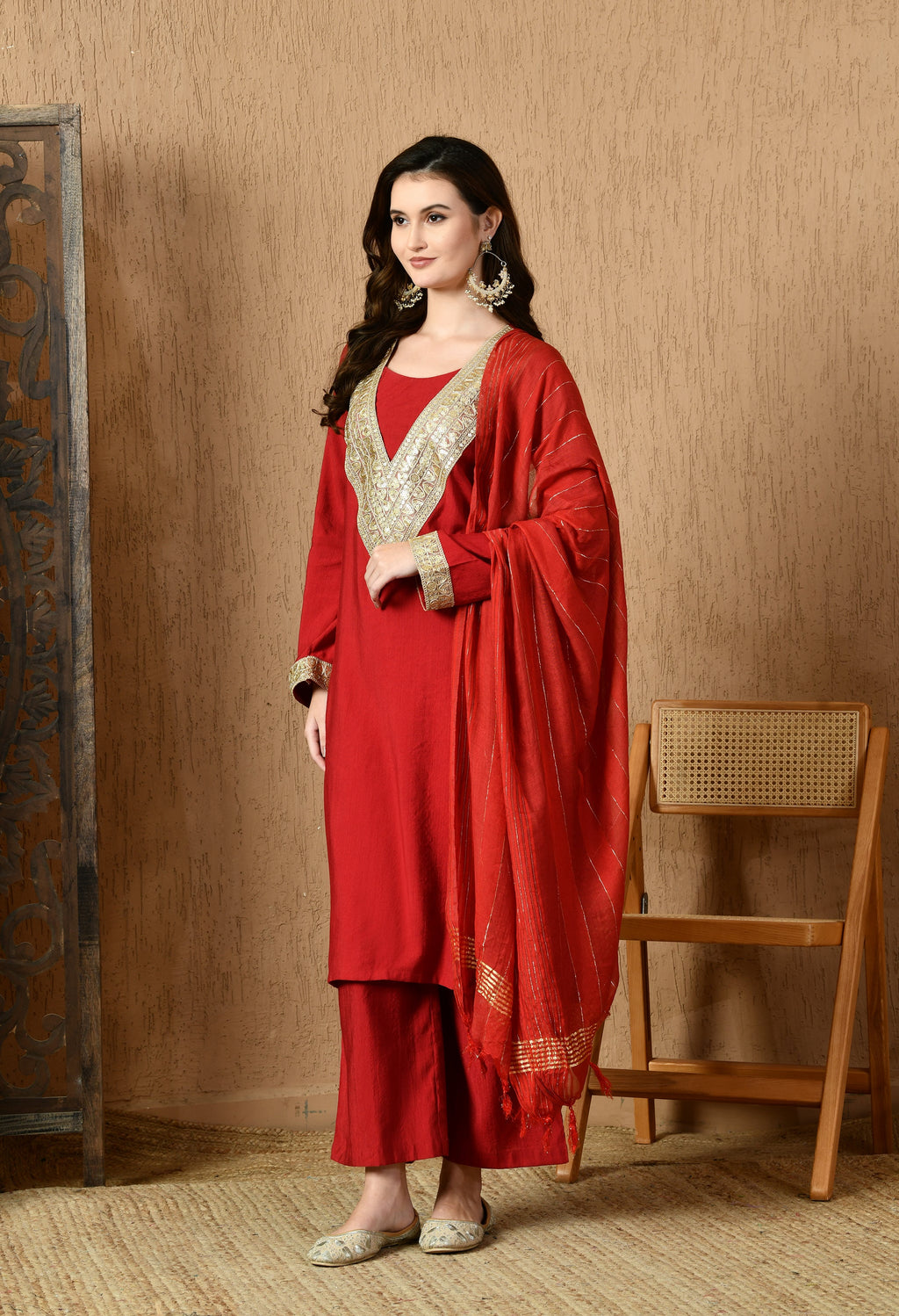 Myshka Red Silk Blend Straight Round Neck Long Sleeves Kurta Trousers With Dupatta